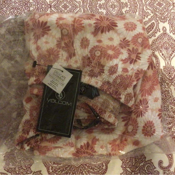 NWT Volcom x Harley & J Top - Picture 5 of 7